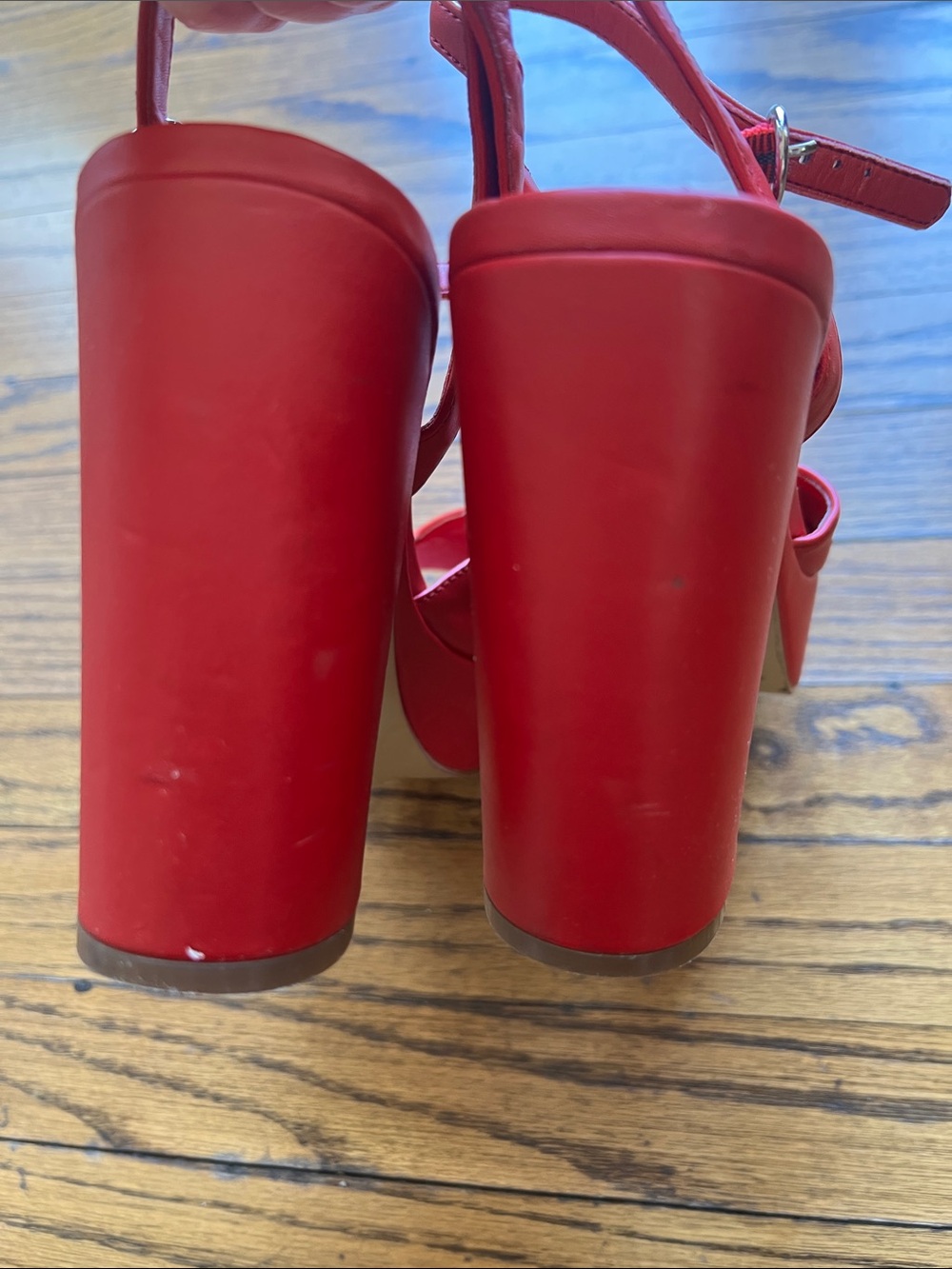 Marc Fisher Red Platform Heels- 7.5 - Picture 6 of 12